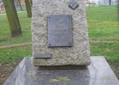 Pomnik w hołdzie Polakom ofiarom hitlerowskich represji w latach 1939-1945